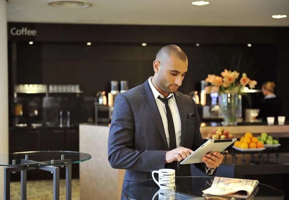 Hotel Courtyard By Marriott Stockholm Kungsholmen Suecia