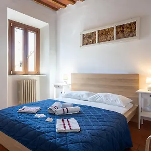  Apartment Tipica Cozy House + Parking! Italy