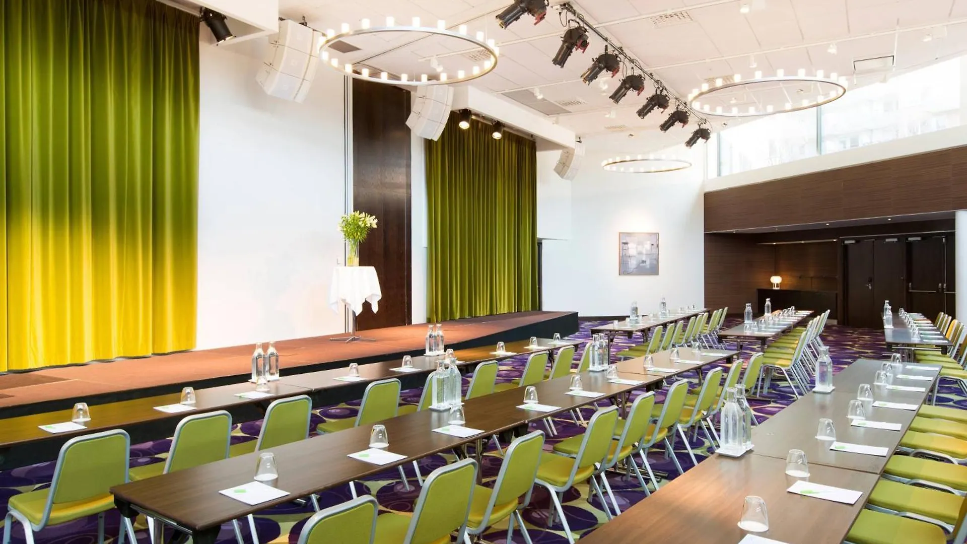 Courtyard By Marriott Stockholm Kungsholmen Hotel