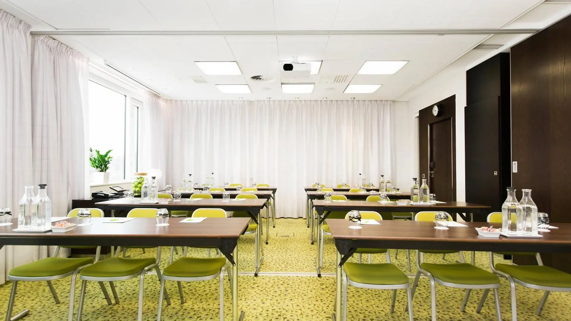 Courtyard By Marriott Stockholm Kungsholmen Hotel